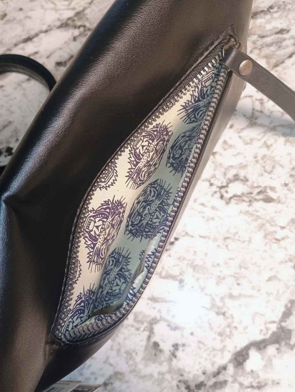 Ed Hardy Edgy Clutch Shoulder Bag With Removable Strap, NWT - Picture 5 of 8